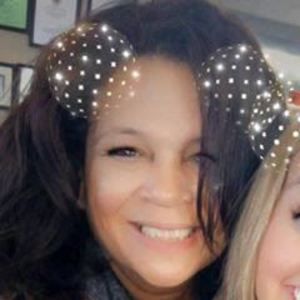 Meet your Posher, Sandi